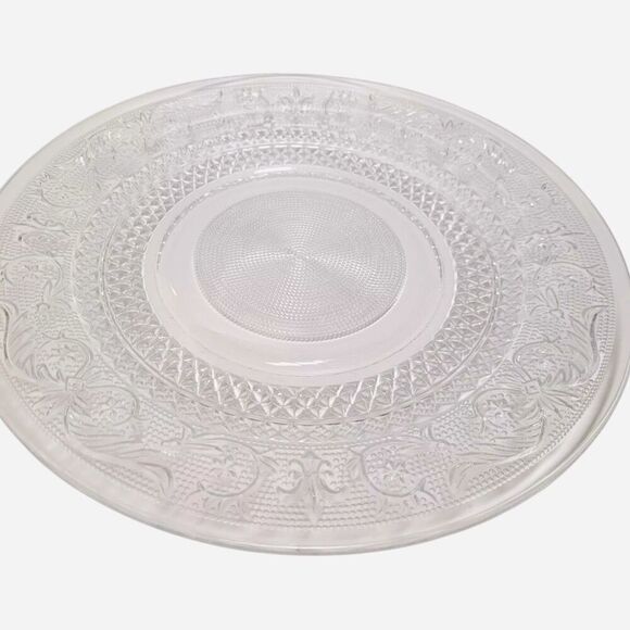 Glass Berhad Fleur de Lis Pattern Crystal Dinner Plate 10" - Picture 1 of 6